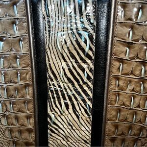 NWT Brahmin Bailee in Biscuit Nakoma: Never used.